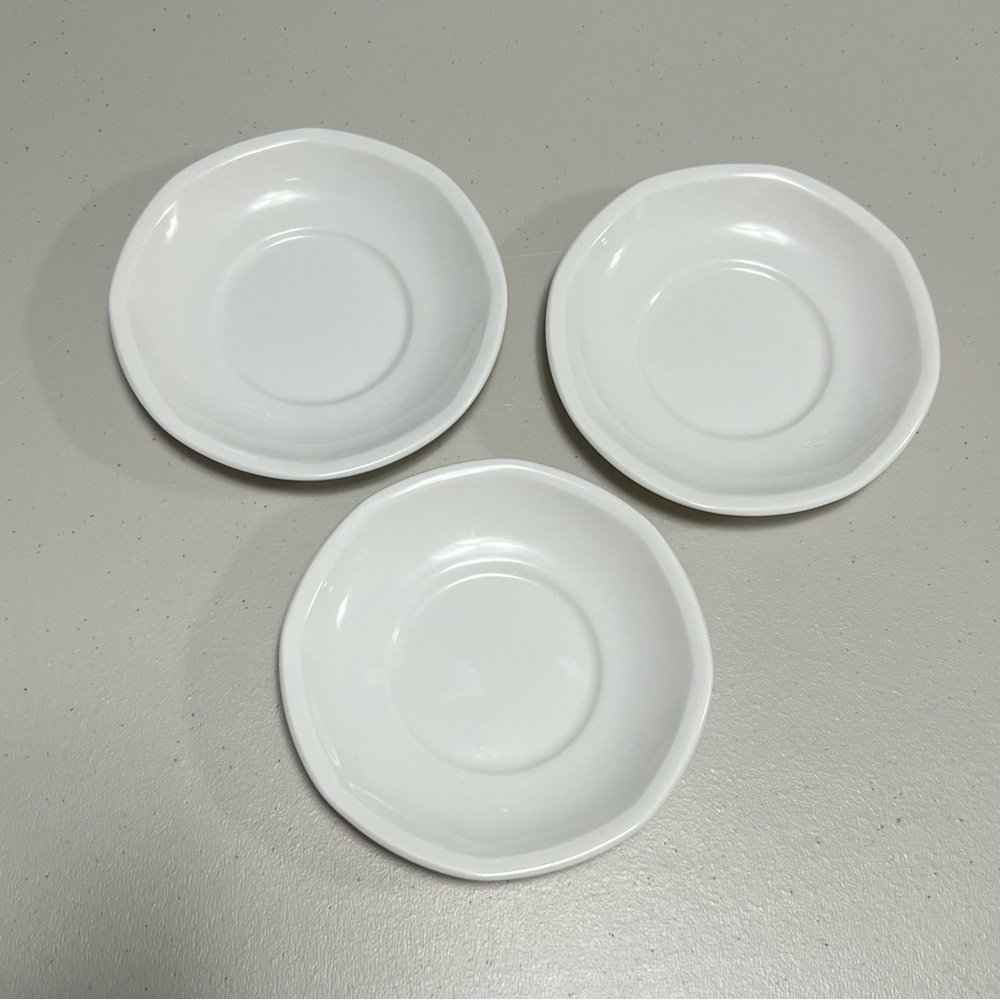 ROYAL DOULTON "Tangent" 3 Pieces Tea Saucer 6"